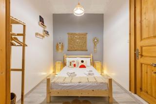 Urban Balcony Retreat- Near Galata Metro - 6
