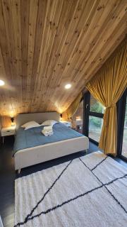 Norway Cabins Sinaia Romantic Nordic Escape and Fire Pit - 9