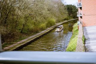 Cosy Cruise Cribs - WINDSOR FREE PARKING - 5