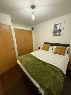Modern Comfort Stylish City Stay - 9
