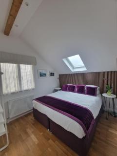 Blue Hills Luxury Apartment, Bay Front with Parking - 9