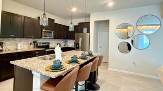 Modern 5BR Getaway w Heated Pool & Game Room - 4
