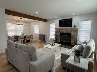 AMAZING Home with PRIVATE POOL, GAME ROOM & FIRE PIT! - 3