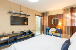 Designer Penthouse 2BR Rooftop Jacuzzi & Views - 7