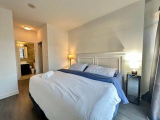 10 Beds Townhouse recently renovated - 5