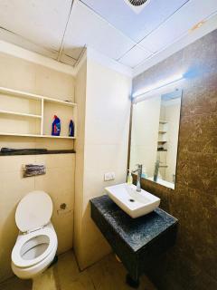 THE MOONLIGHT STUDIo - 6