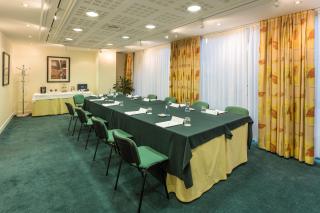 Holiday Inn Lisbon by IHG - Lisboa - 1