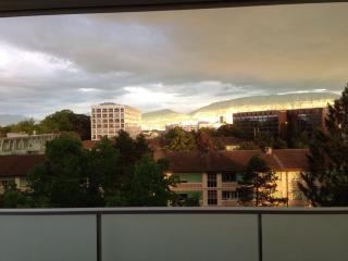 Private room in new apartment, Bouchet It takes ten minutes to go to the airport by bus - 9