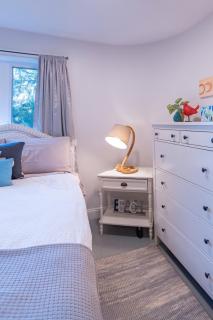 Christina Lake Lakefront, Hot Tub, Amazing Views - 9