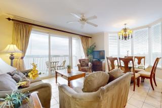 Lovely lakefront condo with pool, hot tub, AC & views near popular attractions - 7