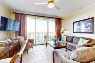 Lakefront condo with lake views, WiFi, central AC, pool, & hot tub — near Disney - 8