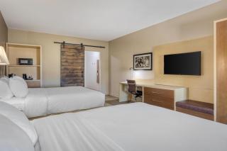 Best Western Bandera Suites & Saloon - 2