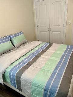 Coastal Retreat 3Bedroom 2 bathroom Beach Condo Steps to Boardwalk Parking Beach badges - 6