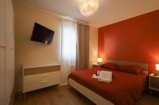 Chambre en colocation -terre ocrée- centre - ville- parking - 5