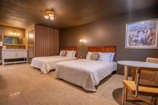 Woodland Parkview Motel - 1