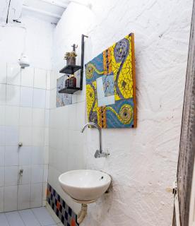 Kiki's Cottage Serene 2Br Ensuite, Garden Estate - 3