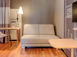 ibis Berlin Mitte - 4