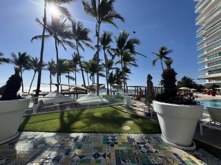 Unique Luxury Beachfront Home Hotel Zone Beach - 8