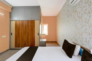 Hotel O US Homestay - 1