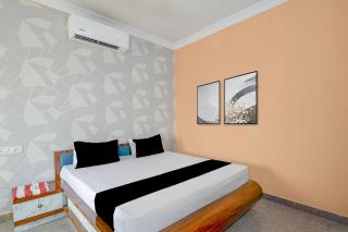 Hotel O US Homestay - 9