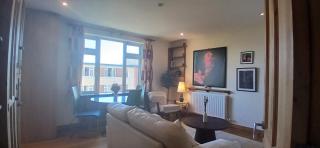 Bright 2BDR Sandymount Apartment Near Sea - 0