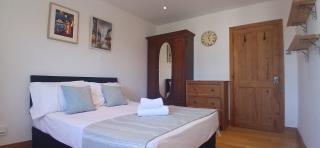 Bright 2BDR Sandymount Apartment Near Sea - 3