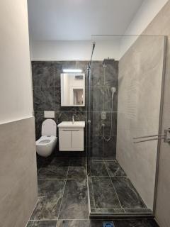 85m large, bright and cozy Bona Apartment - 9