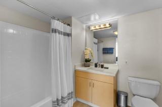 Oceanfront Sanctuary - 1-Bedroom Santa Monica Flat - 3