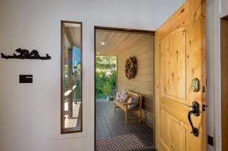 Luxury Lakeview Retreat - Hot Tub, SUP, Sauna & More! - 4