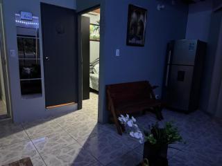 Aparta-estudio Barrio Trinidad - 9