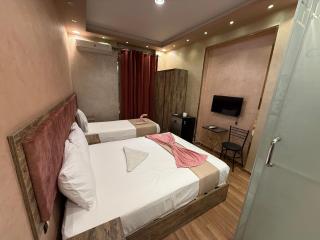 Cairo-Plaza, Calm Hotel - 3