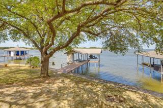 The Bluewater Bungalow - Luxe Cedar Creek Lake Gem - 9