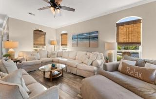 Pearl Shores Villa Private Home in Emerald Shores - 4
