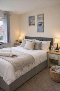 Sleeps8-FamilyFriendly-FreeParking-30MinToHeathrow - 6
