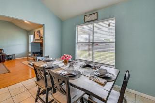 8 Mi to Fort Hood! Family Home with Patio and Yard - 4