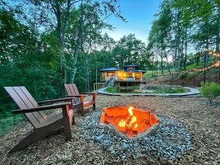 Tranquil Hideaway - Romantic Spa Retreat with Hot Tub and Sauna - 5