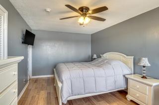 Prime Lake of the Ozarks Location! Apt Home Base - 9