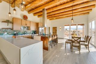 Panoramic Mtn Views! Serene Gem in Ranchos De Taos - 9