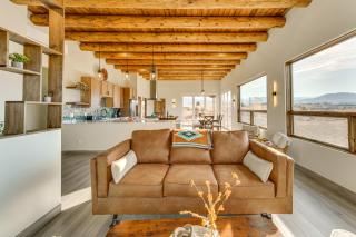 Panoramic Mtn Views! Serene Gem in Ranchos De Taos - 3