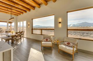 Panoramic Mtn Views! Serene Gem in Ranchos De Taos - 2