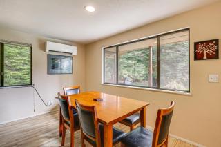Creative Escape! Eagles Nest Hideaway - 3
