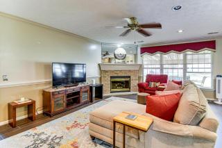 5 Mi to Coliseum! Spacious Home in Hampton Roads - 0