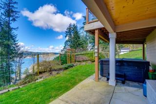 Premier Gig Harbor Home! Views, Spa and Billiards - 9