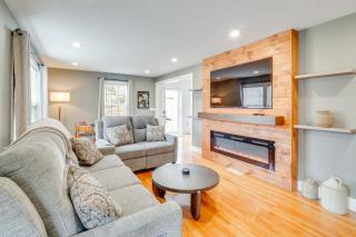 Contemporary Family Home Near Cherokee Lake! - 0
