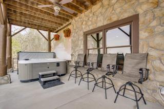 210-Acre Cabin w/ Trails & Hot Tub in Tuscumbia! - 8