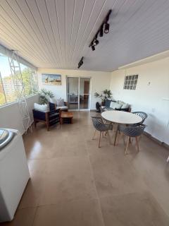 Casa na rua principal de Santa Teresa - Rio de Janeiro - 0