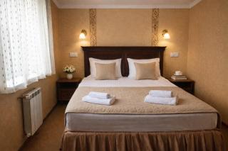 Gusarskiy Hotel and Apartment - 4