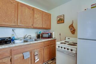 Home Close to I-80, Industrial Ctr & Hospitals - 9