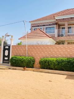 Amie's Villa Apartment - 8