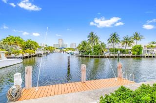Waterfront Heated Pool Beach Proximity Bermuda Key Residence - 2
